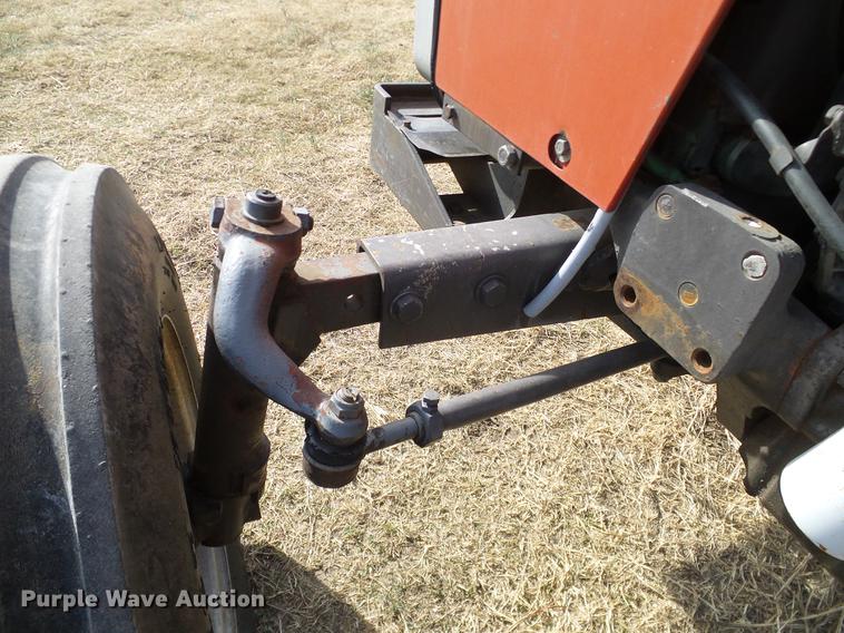 image for item DD1447 1992 Massey Fergusen 261 tractor