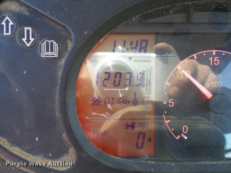 image for item DD1448 2009 McCormick CX110 MFWD tractor