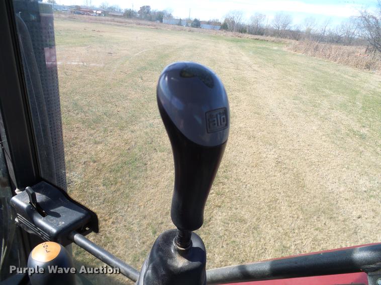 image for item DD1448 2009 McCormick CX110 MFWD tractor