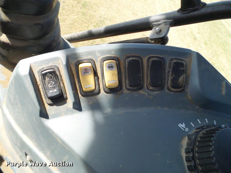 image for item DD1448 2009 McCormick CX110 MFWD tractor