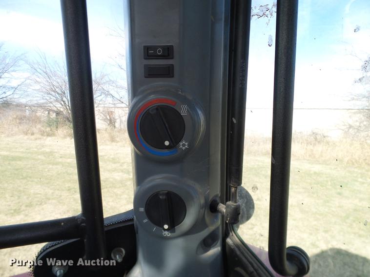 image for item DD1448 2009 McCormick CX110 MFWD tractor