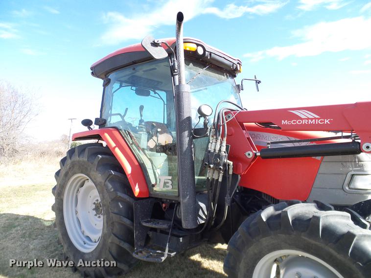 image for item DD1448 2009 McCormick CX110 MFWD tractor