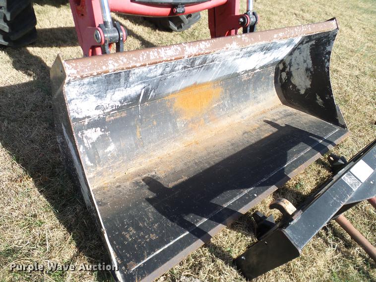 image for item DD1448 2009 McCormick CX110 MFWD tractor