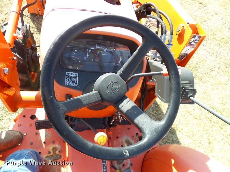 image for item DD1449 2012 Kubota L3200DT tractor