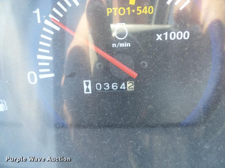 image for item DD1449 2012 Kubota L3200DT tractor