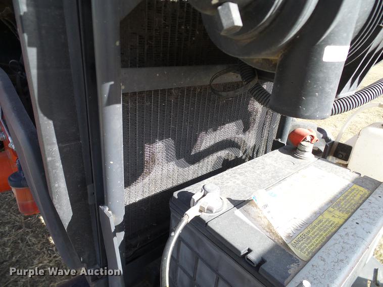 image for item DD1449 2012 Kubota L3200DT tractor