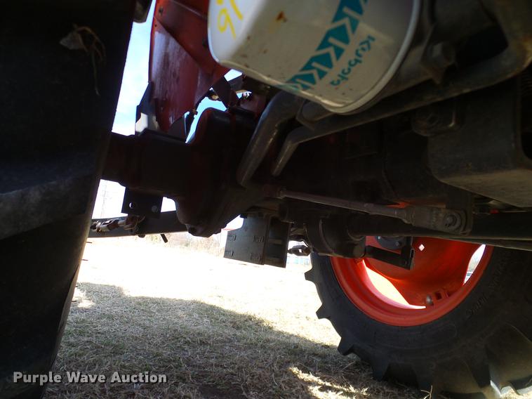 image for item DD1449 2012 Kubota L3200DT tractor