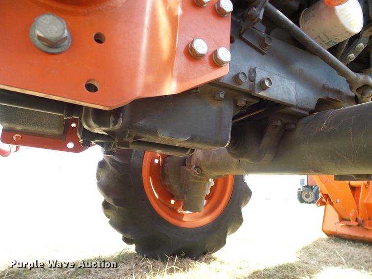 image for item DD1449 2012 Kubota L3200DT tractor