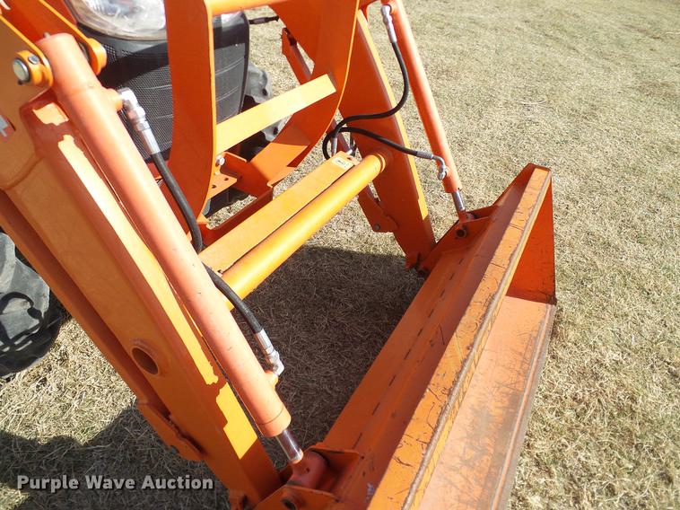 image for item DD1449 2012 Kubota L3200DT tractor