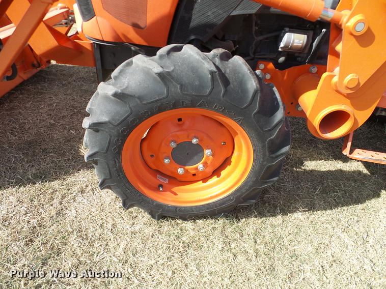 image for item DD1449 2012 Kubota L3200DT tractor