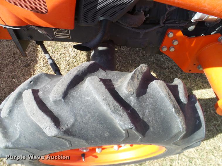 image for item DD1449 2012 Kubota L3200DT tractor