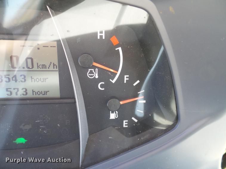 image for item DD1450 2015 Kubota L3560HSTC MFWD tractor