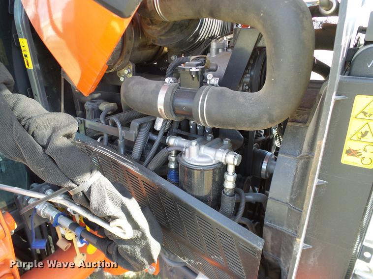 image for item DD1450 2015 Kubota L3560HSTC MFWD tractor