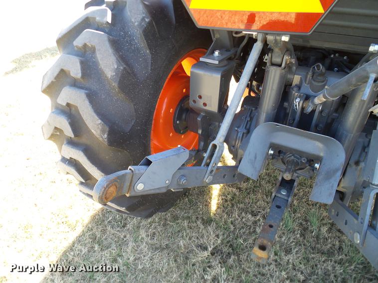 image for item DD1450 2015 Kubota L3560HSTC MFWD tractor
