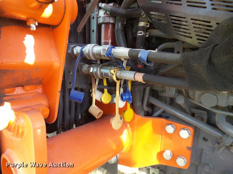 image for item DD1450 2015 Kubota L3560HSTC MFWD tractor