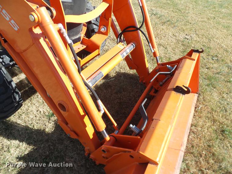 image for item DD1450 2015 Kubota L3560HSTC MFWD tractor