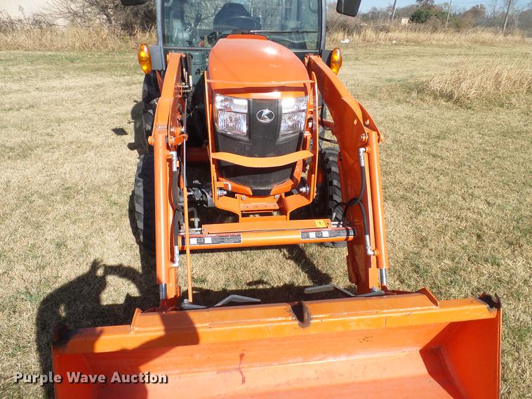 image for item DD1450 2015 Kubota L3560HSTC MFWD tractor