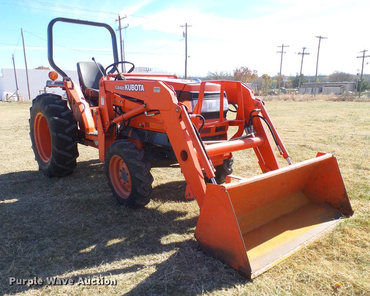 image for item DD1451 Kubota L3010GST MFWD tractor