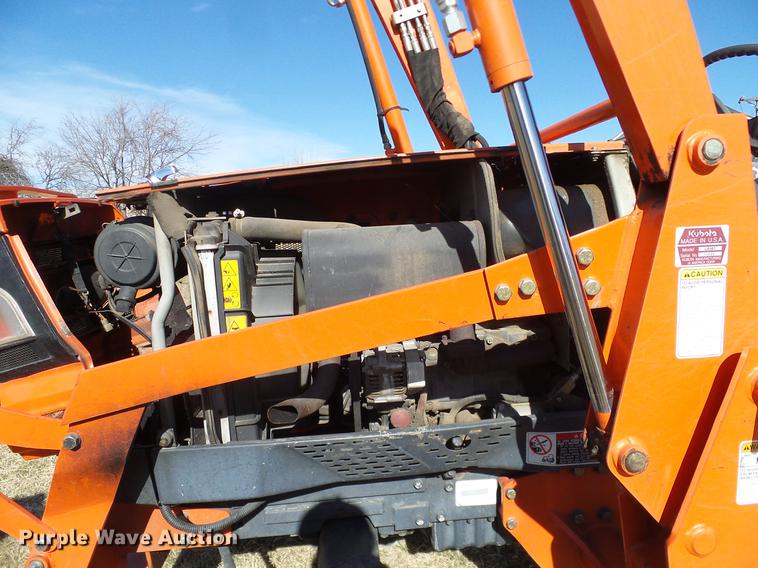 image for item DD1451 Kubota L3010GST MFWD tractor