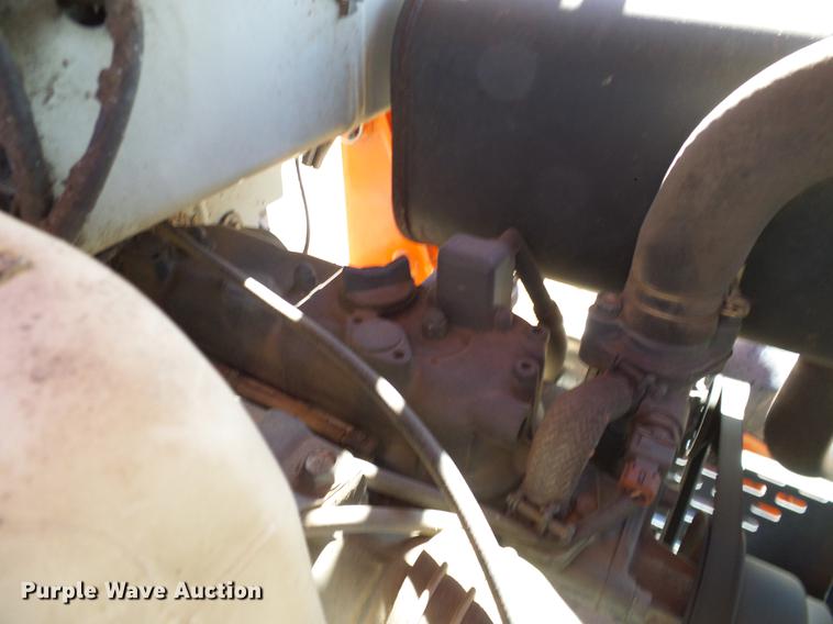 image for item DD1451 Kubota L3010GST MFWD tractor