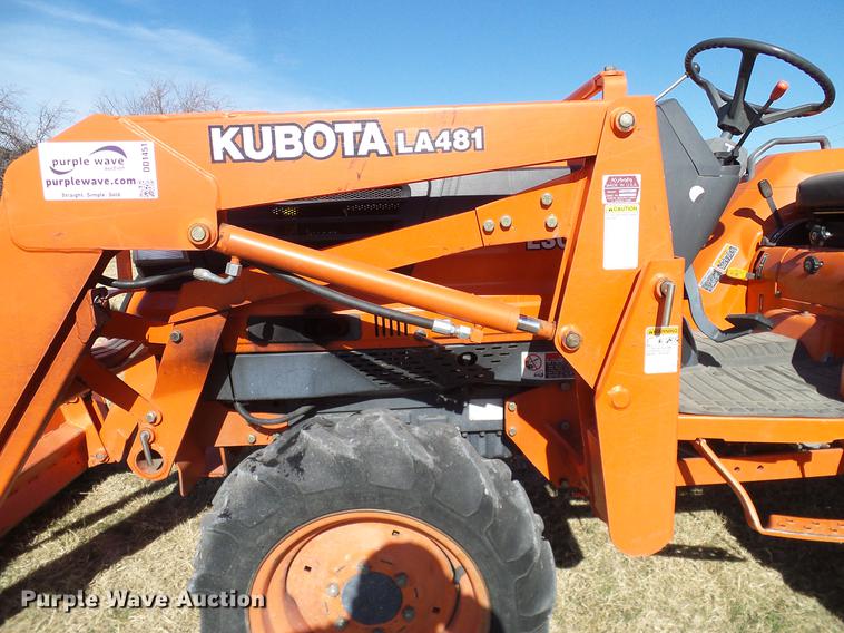 image for item DD1451 Kubota L3010GST MFWD tractor