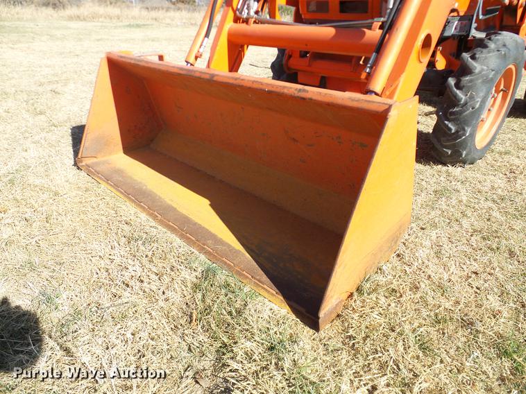 image for item DD1451 Kubota L3010GST MFWD tractor