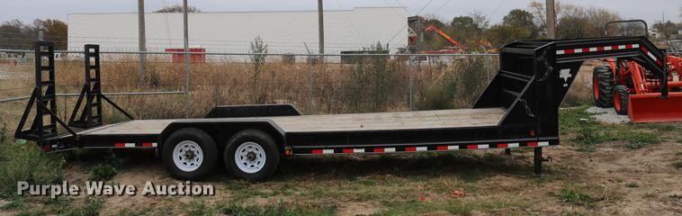 image for item DD1471 2007 PJ C8242 equipment trailer
