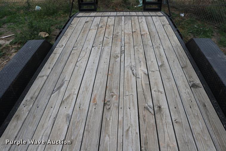 image for item DD1471 2007 PJ C8242 equipment trailer