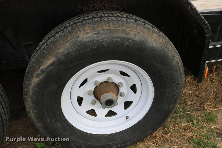 image for item DD1471 2007 PJ C8242 equipment trailer