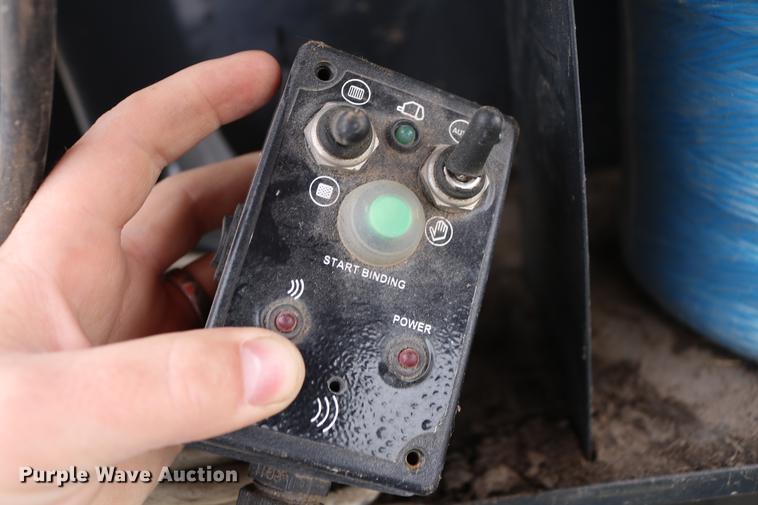 image for item DD1473 Vicon RV1601 Infobale round baler