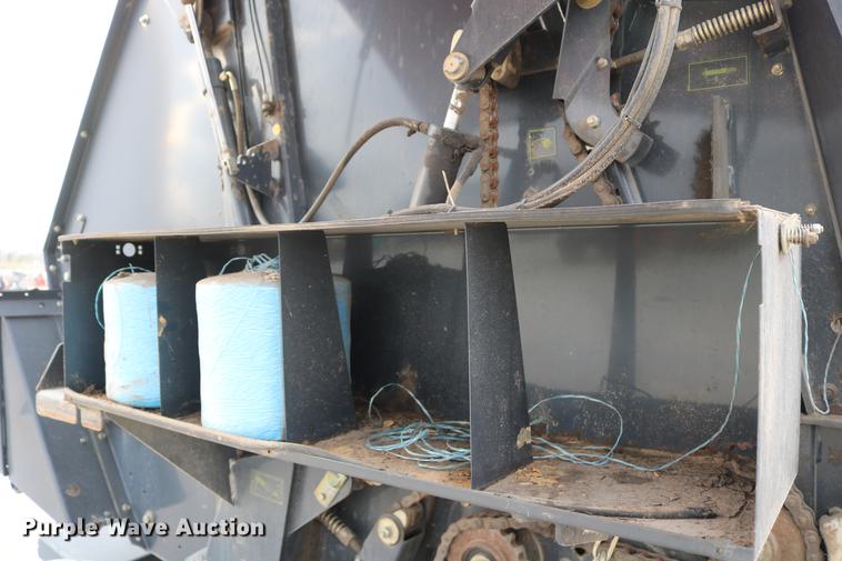 image for item DD1473 Vicon RV1601 Infobale round baler