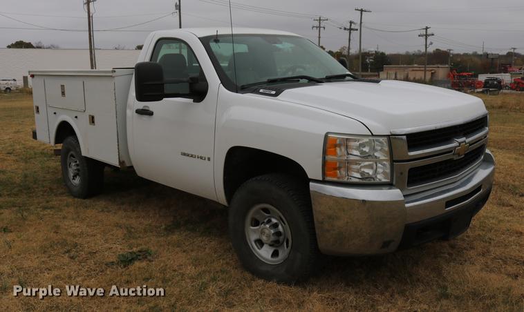 image for item DD1474 2008 Chevrolet Silverado 3500HD utility bed pickup truck