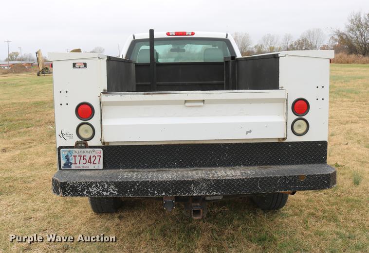 image for item DD1474 2008 Chevrolet Silverado 3500HD utility bed pickup truck