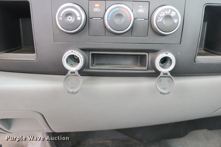 image for item DD1474 2008 Chevrolet Silverado 3500HD utility bed pickup truck