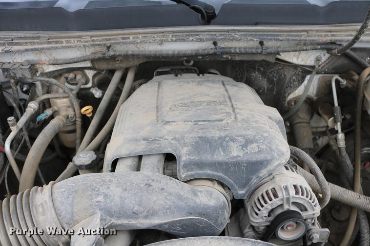 image for item DD1474 2008 Chevrolet Silverado 3500HD utility bed pickup truck