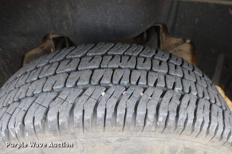 image for item DD1474 2008 Chevrolet Silverado 3500HD utility bed pickup truck