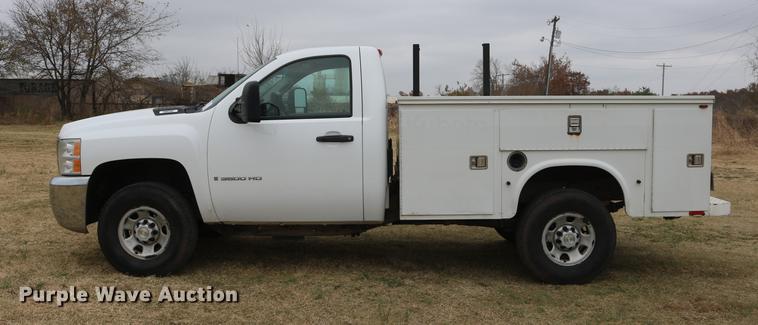 image for item DD1475 2008 Chevrolet Silverado 3500HD utility bed pickup truck