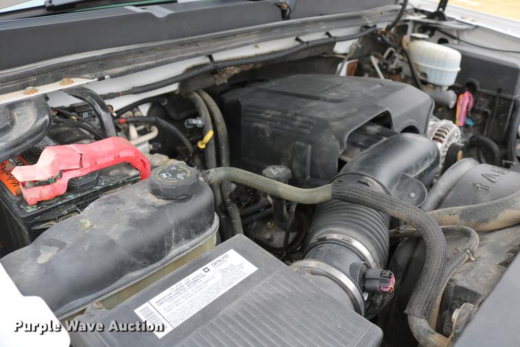 image for item DD1475 2008 Chevrolet Silverado 3500HD utility bed pickup truck