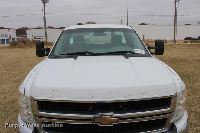 image for item DD1475 2008 Chevrolet Silverado 3500HD utility bed pickup truck