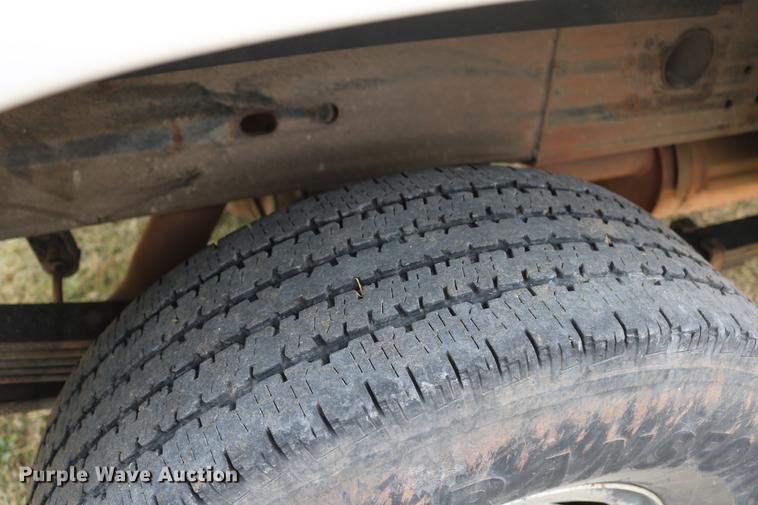 image for item DD1475 2008 Chevrolet Silverado 3500HD utility bed pickup truck