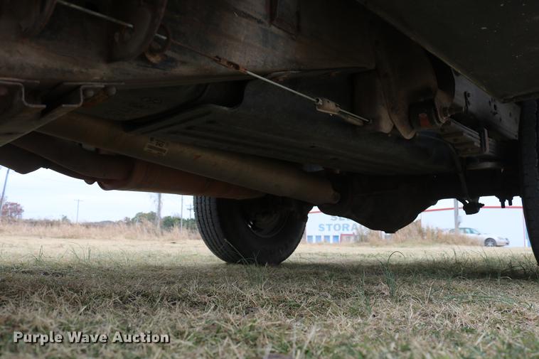 image for item DD1475 2008 Chevrolet Silverado 3500HD utility bed pickup truck