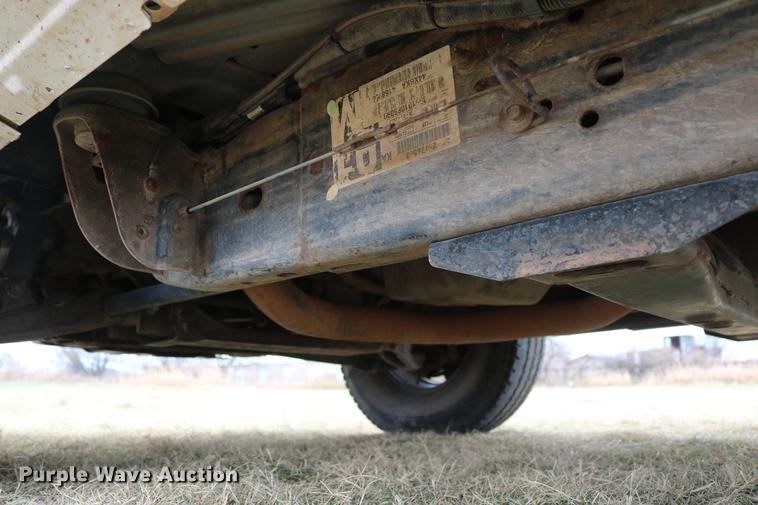 image for item DD1475 2008 Chevrolet Silverado 3500HD utility bed pickup truck