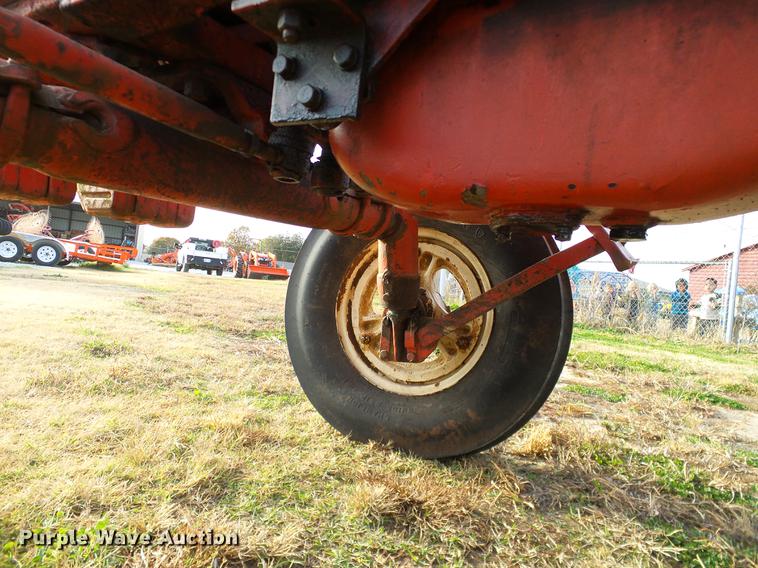 image for item DD1477 Belarus 400A tractor