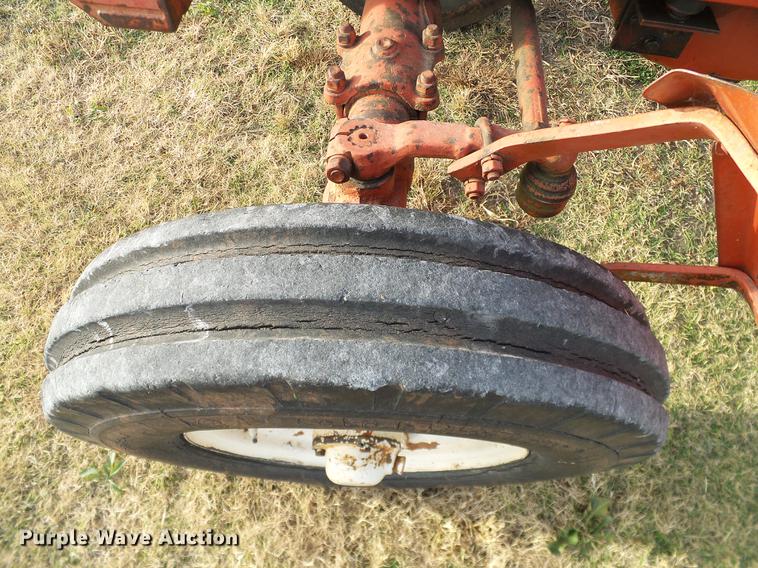 image for item DD1477 Belarus 400A tractor
