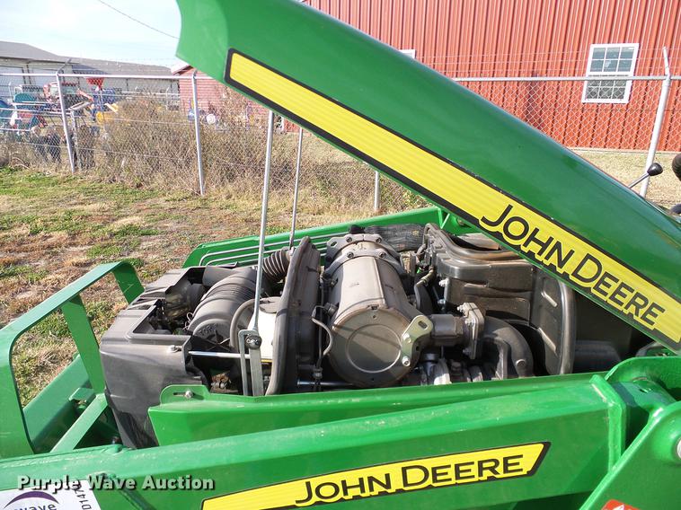 image for item DD1478 2015 John Deere 3038E MFWD tractor