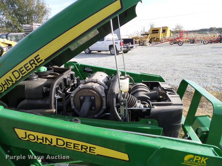 image for item DD1478 2015 John Deere 3038E MFWD tractor