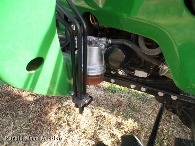 image for item DD1478 2015 John Deere 3038E MFWD tractor