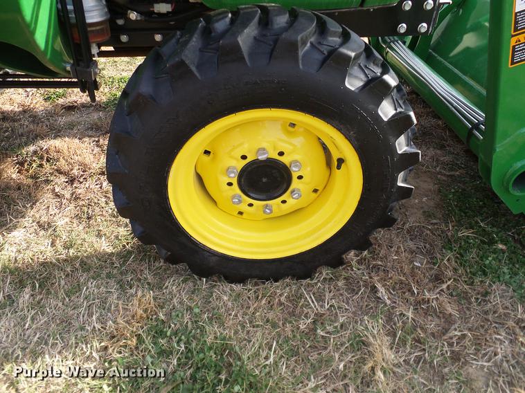 image for item DD1478 2015 John Deere 3038E MFWD tractor