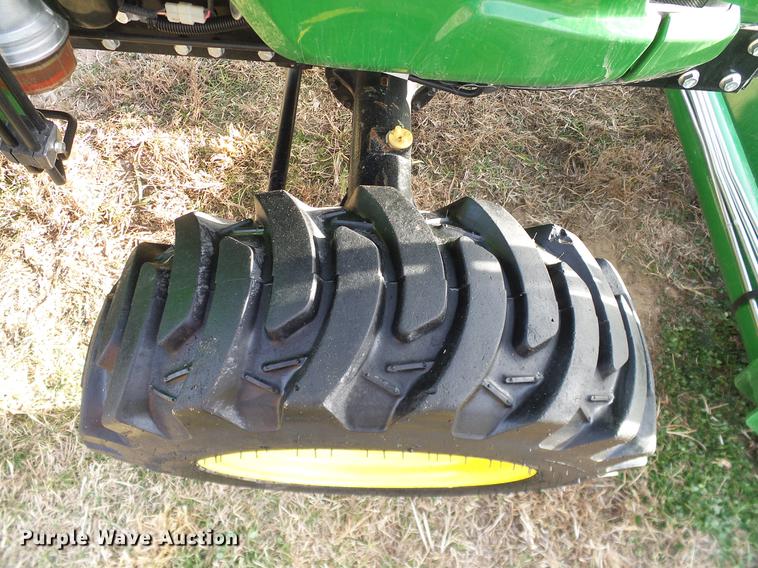 image for item DD1478 2015 John Deere 3038E MFWD tractor
