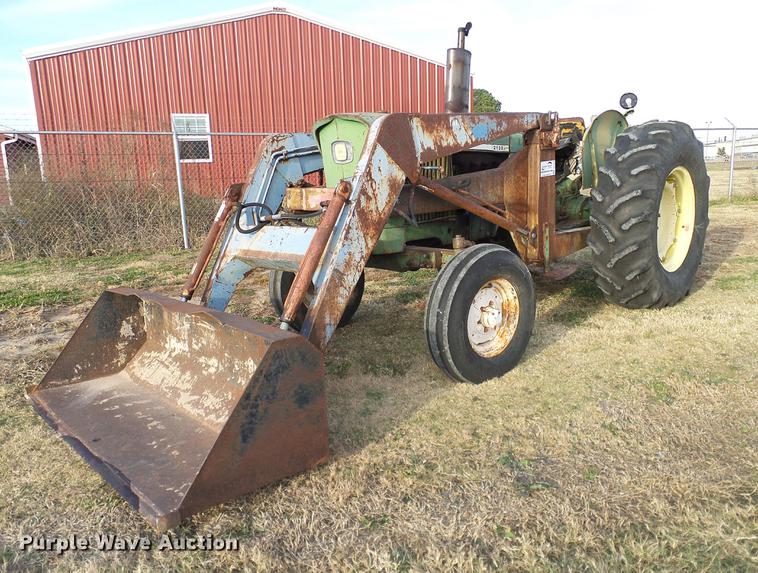 image for item DD1479 John Deere 2120 tractor